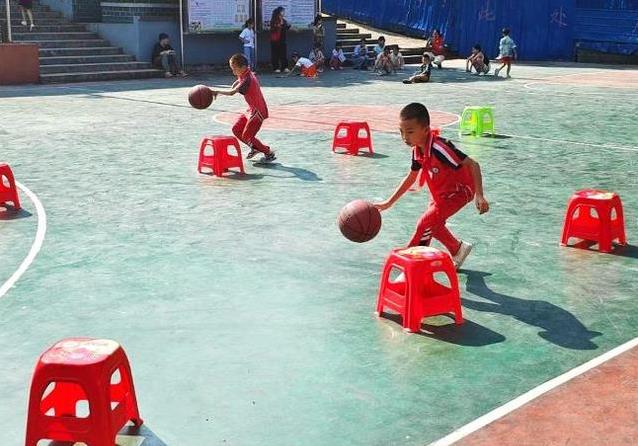 着啥秘密, 手快脚快的, 布开始