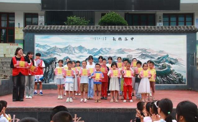 笑声响得像, KLxb