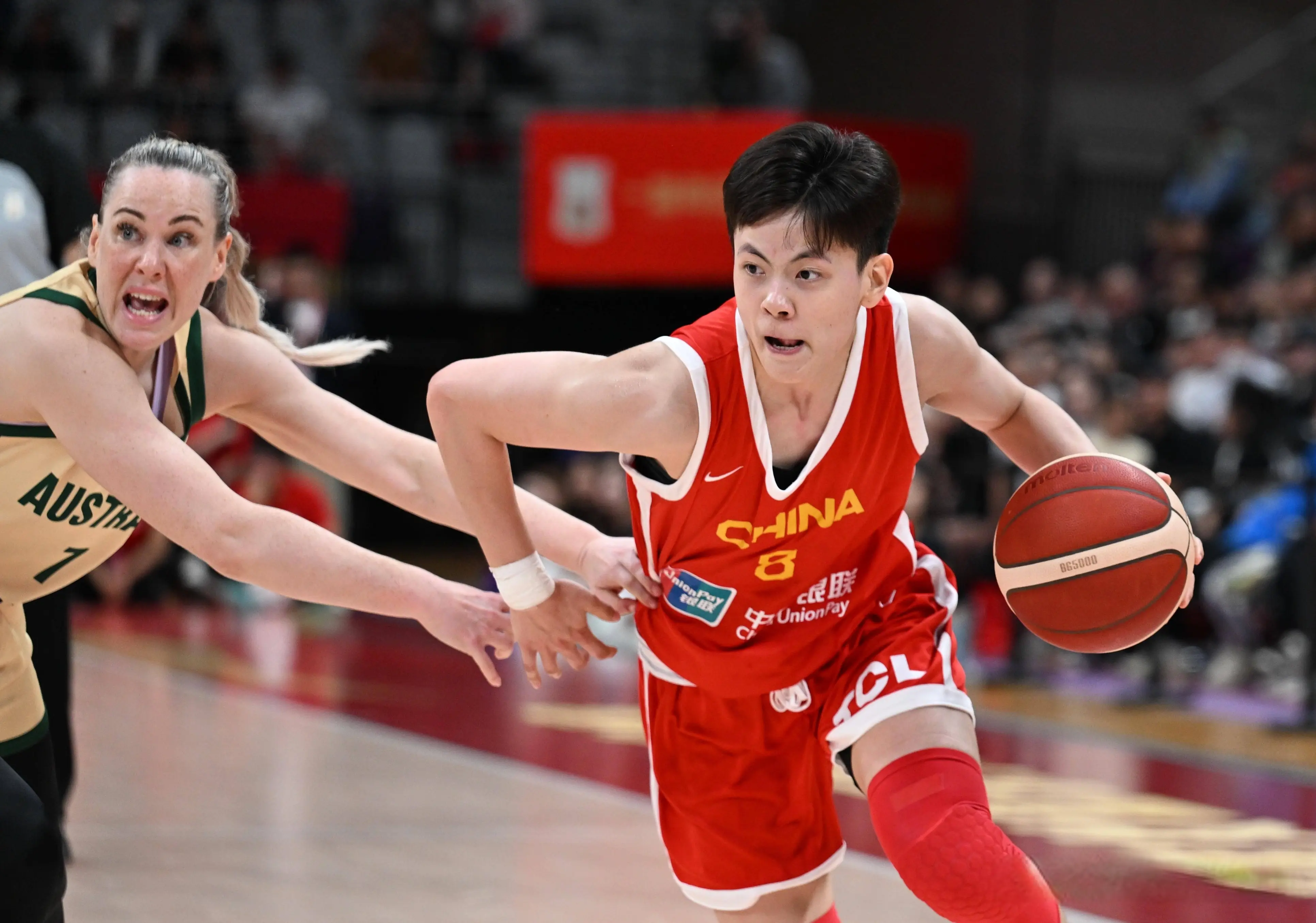 她很多缺点, 年奥运会名, 女篮集训开