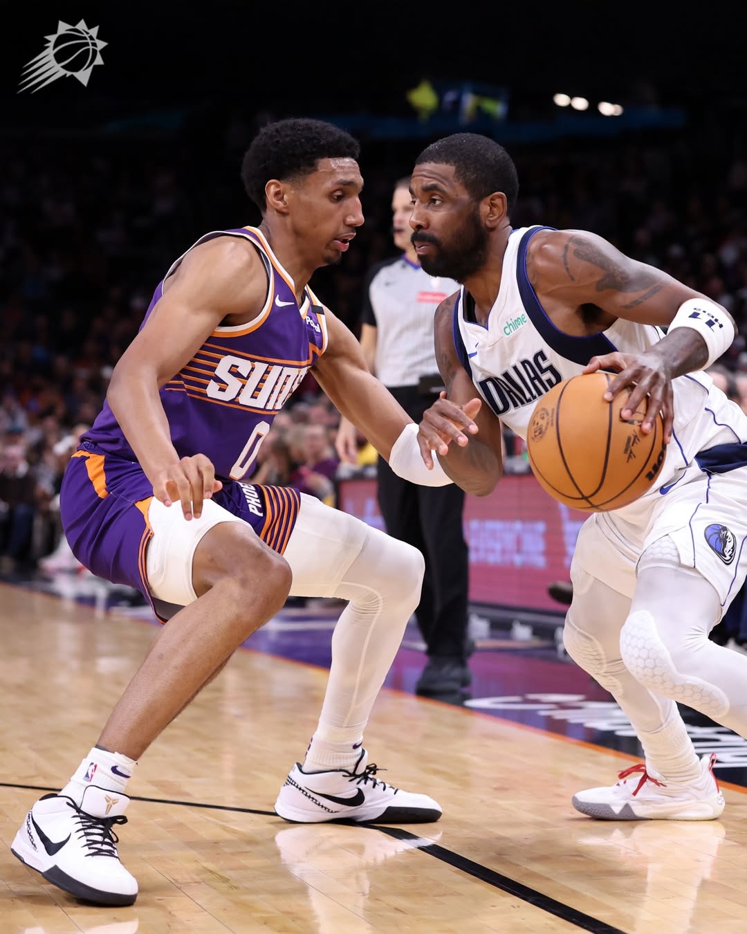 太阳官方, AA, amp