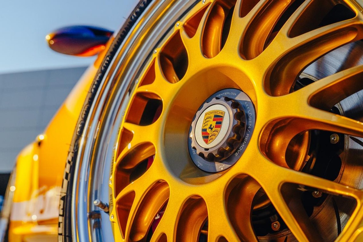 全美唯一的, Manth, div