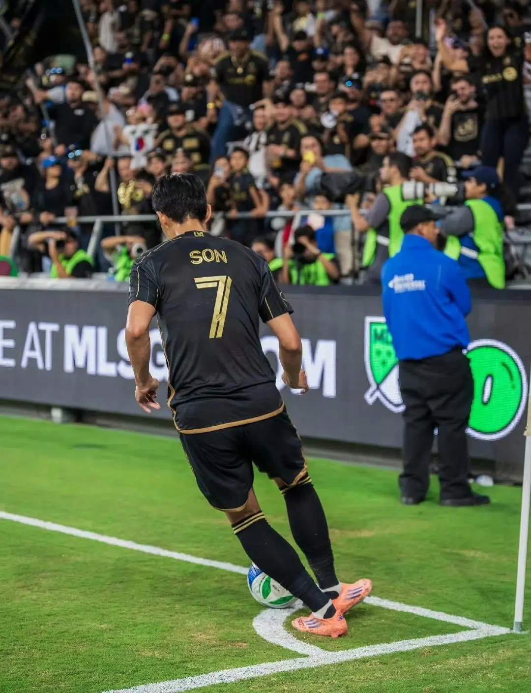 锋的米兰来, 于年轻球员